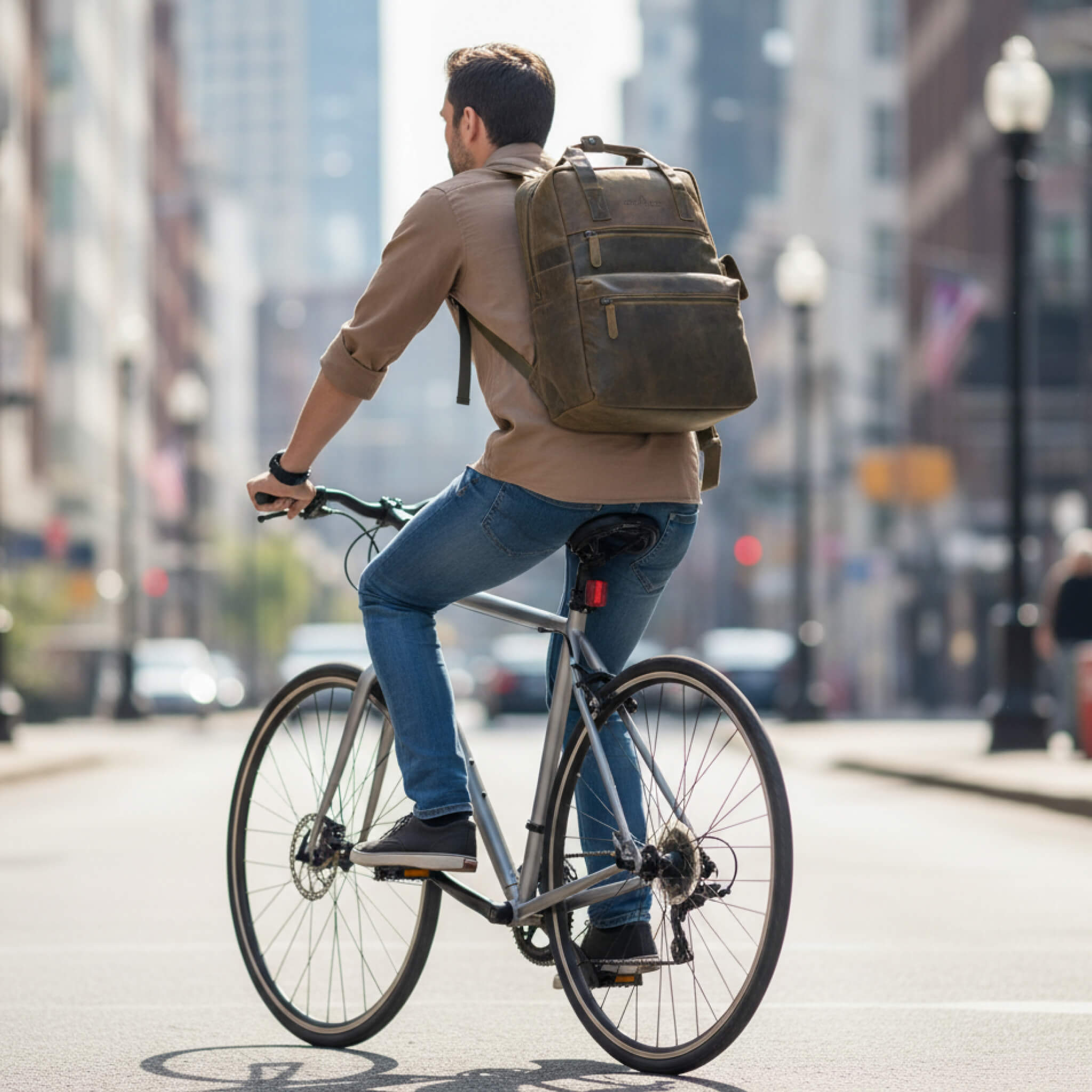 Vintage Lederrucksack für Herren in Braun – Rucksack für Reisen, Büro und Alltag
